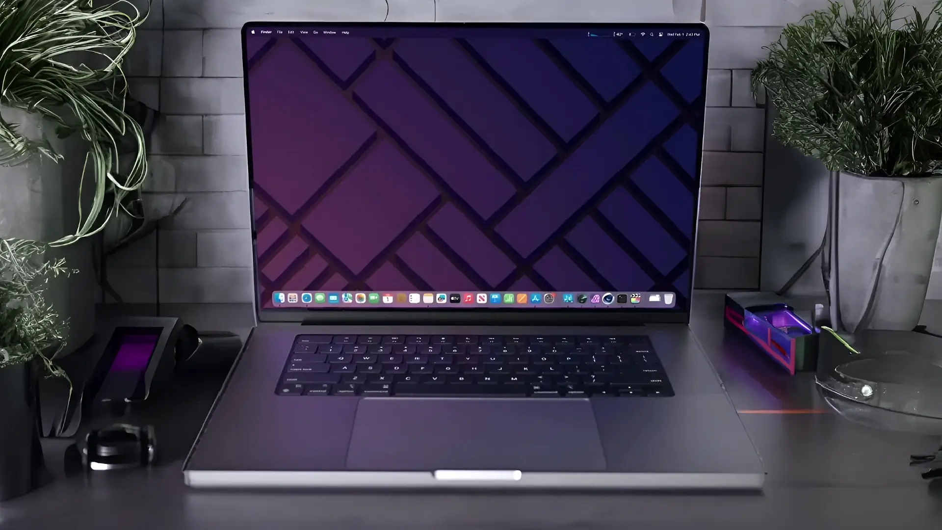 Macbook Pro M2 16 inch - Best 16-inch Laptops